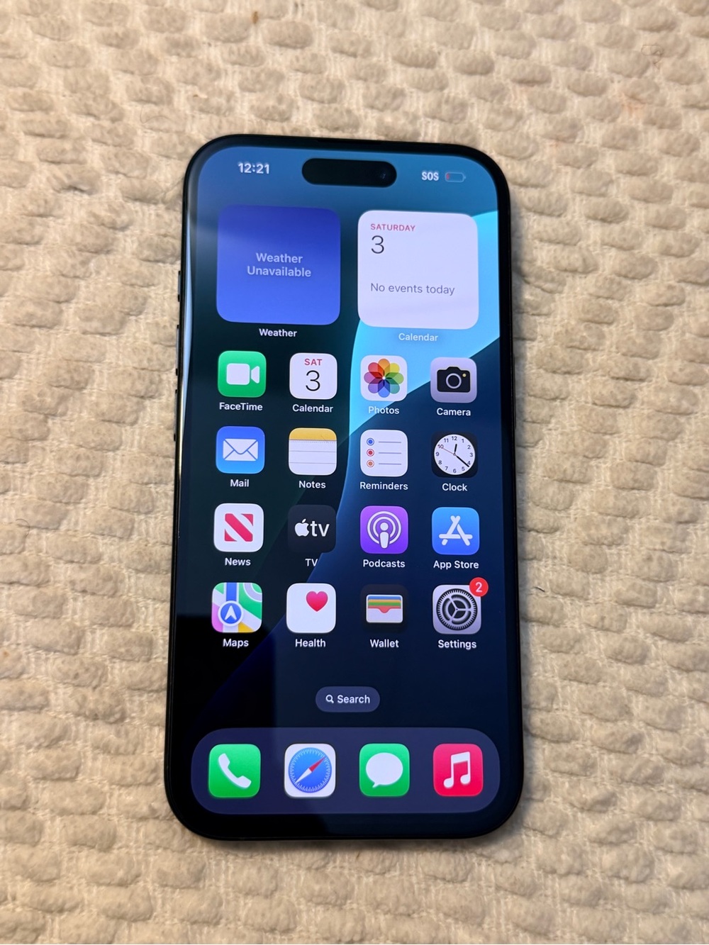 ⭐️ ⭐️Pristine Like New Apple iPhone 16 in black titanium⭐️⭐️ - Picture 3 of 7